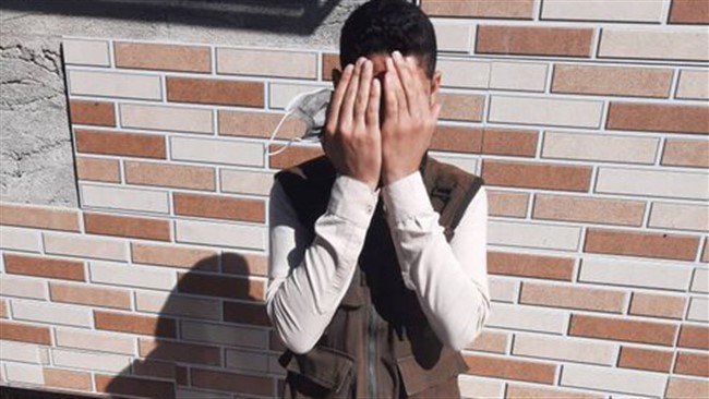 رئیس پلیس پیشگیری پایتخت از دستگیری ۲ نوجوان ۹ و ۱۱ ساله جیب‌بر در متروی تهران حین سرقت خبر داد و گفت: از متهمان یک دستگاه تلفن همراه سرقتی کشف شد.