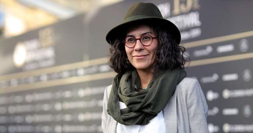 مهناز محمدی مستندساز و فعال حقوق زنان که عصر ۲۸ شهریور در تجمع اعتراضی مردم تهران در خیابان حجاب بازداشت شده بود، پس از چند ساعت آزاد شد.