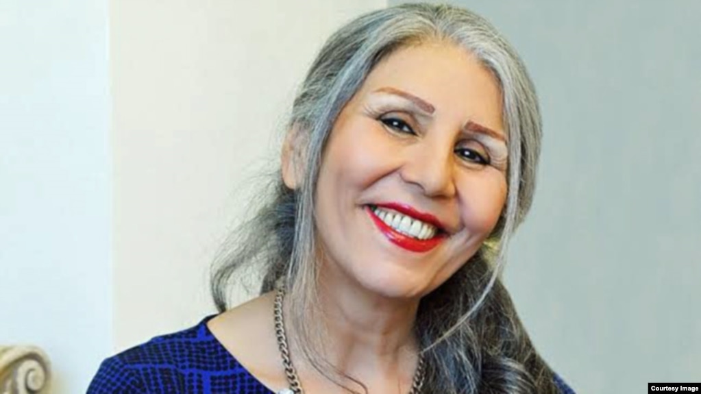 مهوش ثابت٬ از چهرههای سرشناس بهایی