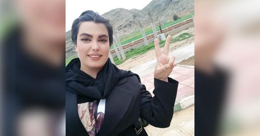 «معصومه احمدی»، نامزد «حامد سلحشور» از کشته شدگان ایذه، پنجشنبه ۲۴ فروردین توسط نیروهای امنیتی بازداشت شده است.