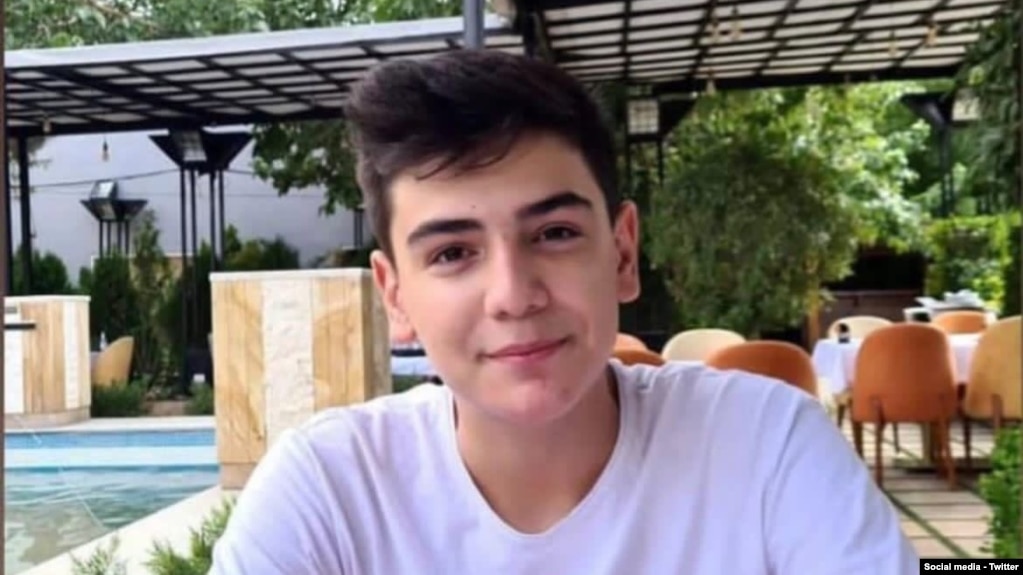 ابوالفضل آدینه زاده