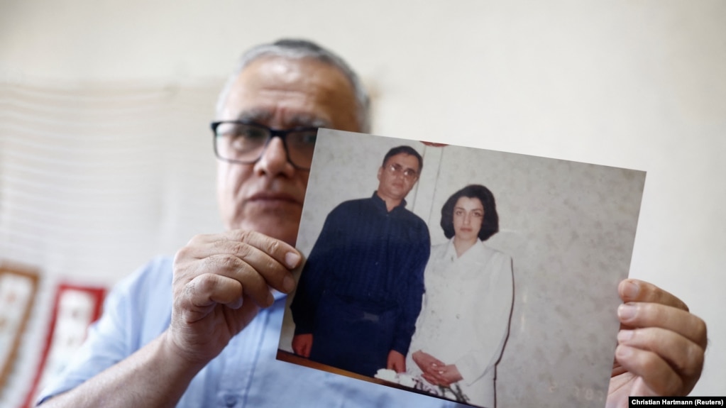 نرگس محمدی روز هشتم آبان برای دومین بار بهدلیل «سر نکردن روسری»، از دسترسی به خدمات درمانی مناسب محروم شد