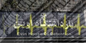 بند ۸ زندان اوین، بحران اپیدمی؛ صدها زندانی بدون دارو و امکانات بهداشتی